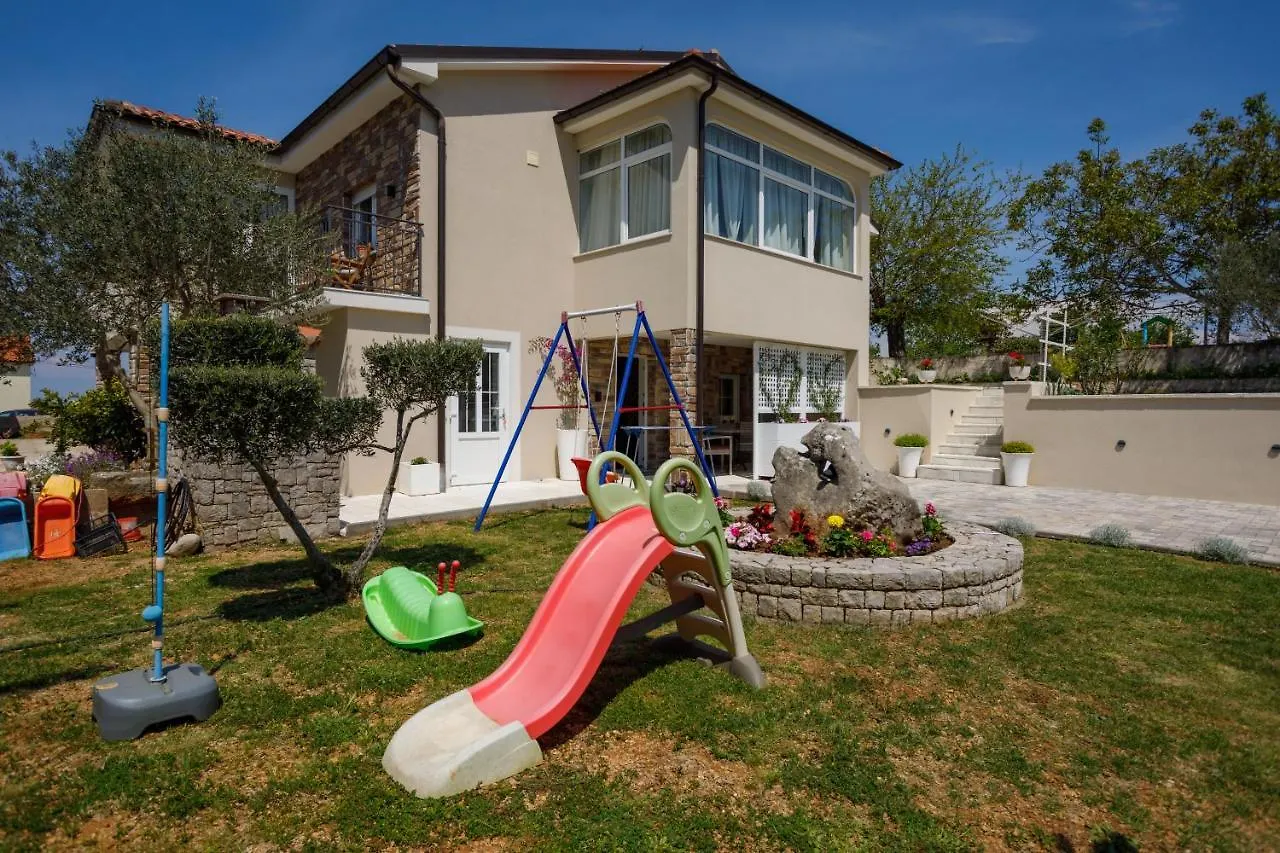 New&Modern Apartment Dora Vrh