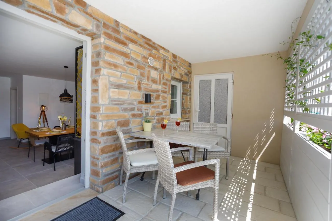 New&Modern Apartment Dora Vrh