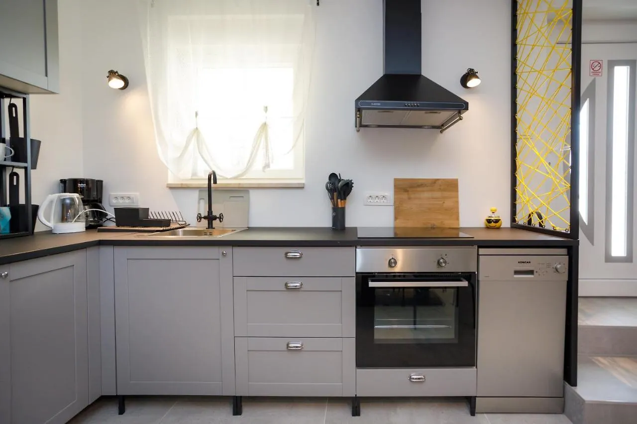 New&Modern Apartment Dora Vrh