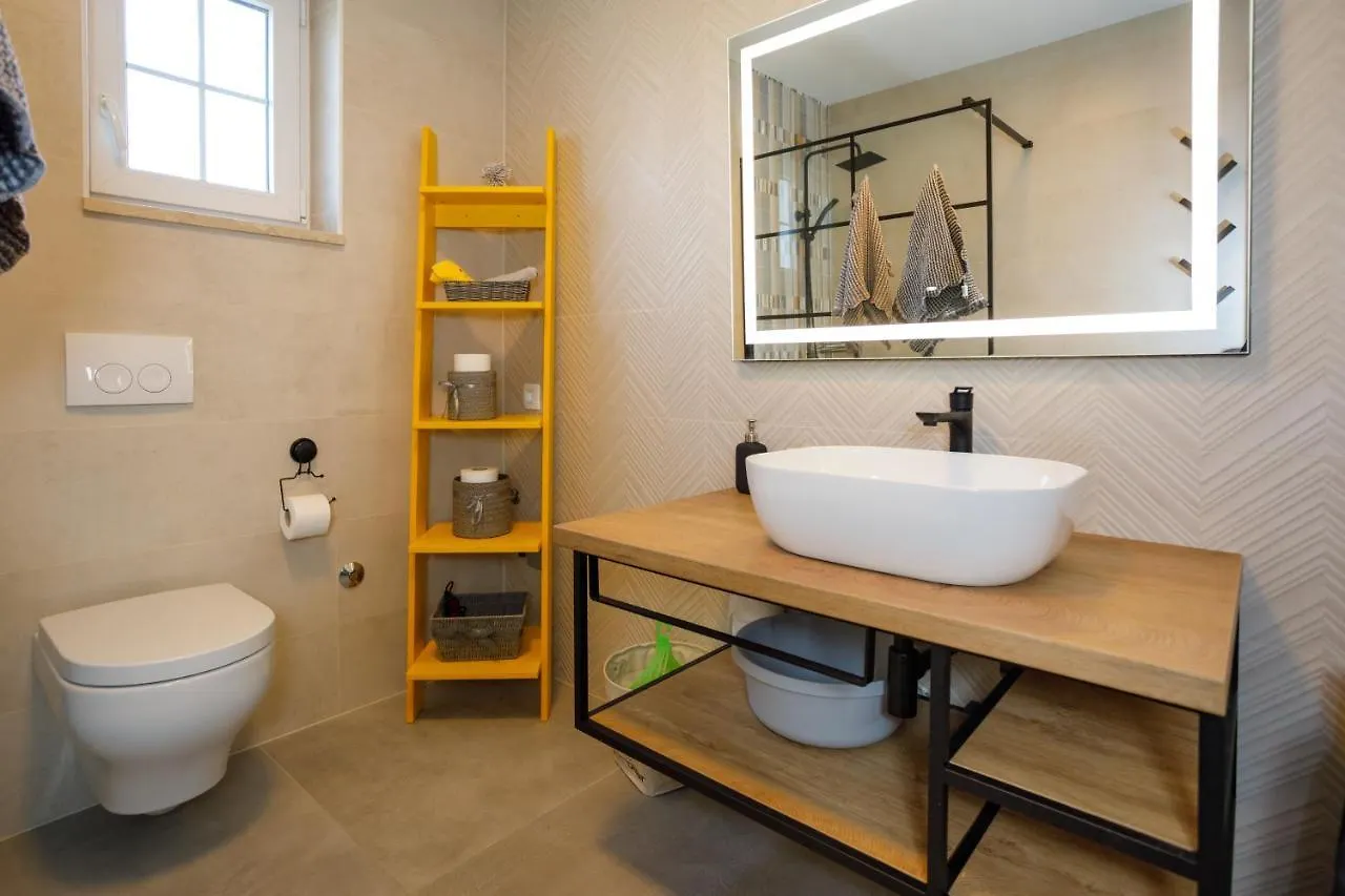 New&Modern Apartment Dora Vrh