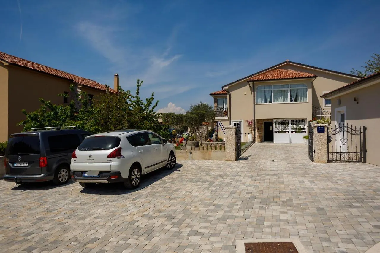 New&Modern Apartment Dora Vrh